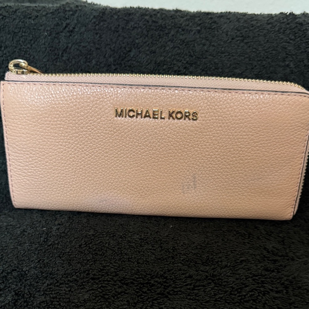 Michael Kors Blush Pink Pebbled Leather Zip Wallet with Gold Hardware